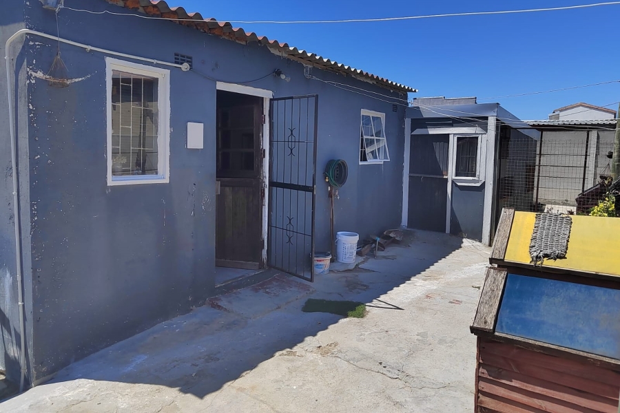 2 Bedroom Property for Sale in Lavender Hill Western Cape